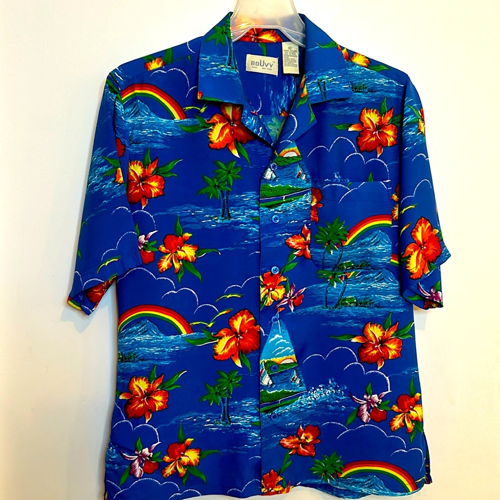 Rainbows & Hibiscus BoUvv Hawaiian Sm Mens Short Sleeve with Pocket Aloha Luau